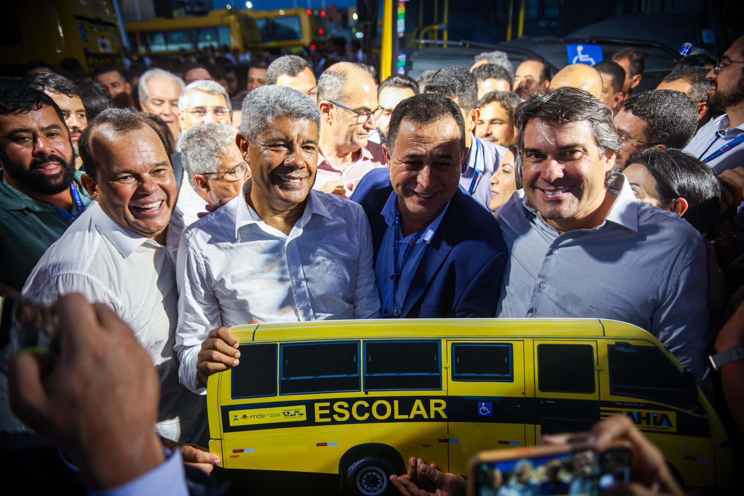 Prefeito Jé de Ibirapitanga e Governador Jerônimo garantem avanços pra o município